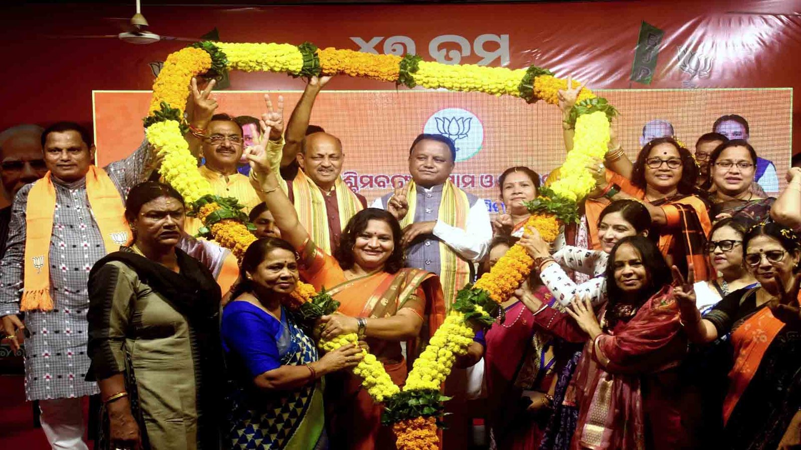 ପଶ୍ଚିମବଙ୍ଗ, ଆସାମ, ପୁଡୁଚେରୀରେ ଐତିହାସିକ ବିଜୟ ପରିପ୍ରେକ୍ଷୀରେ ରାଜ୍ୟ କାର୍ଯ୍ୟାଳୟରେ ବିଜୟ ଉତ୍ସବ ପାଳନ